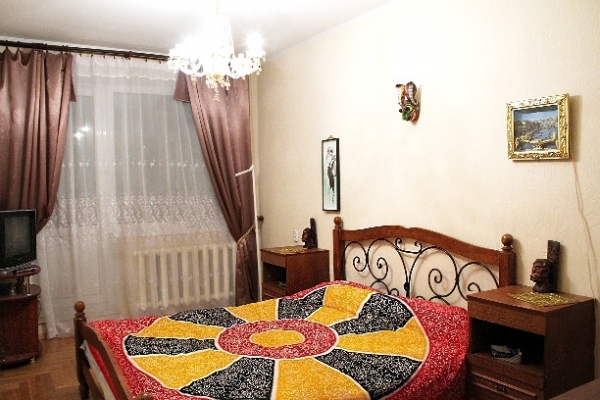 Academy of Sciences subway station, 3- three -bedroom apartment for rent in Minsk, Nekrasova Street House number 29