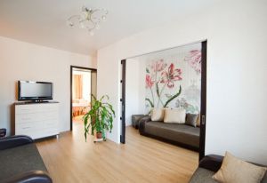 Oktyabrskaya Subway station, 3-three-bedroom apartment for rent in Minsk, Karl Marx Street, house number 50